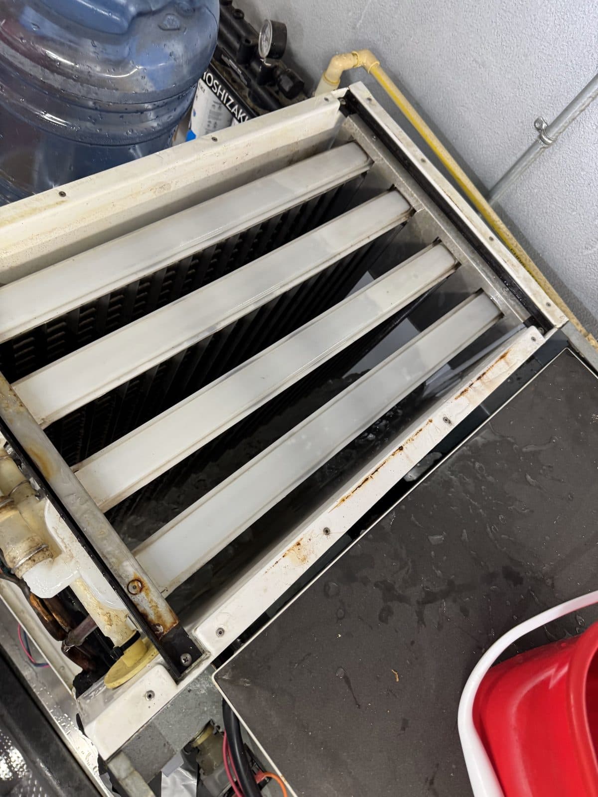 Walk-in freezer repair in commercial kitchen repair, FL — ALANSY technicians