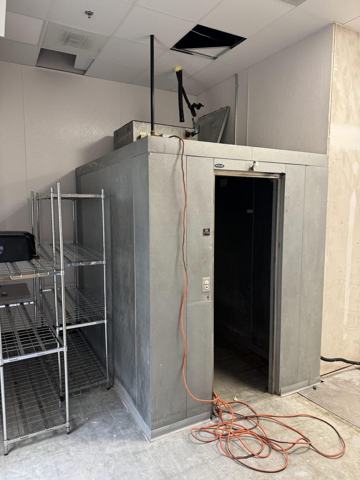 Walk-in cooler repair in fort walton beach, FL — ALANSY technicians