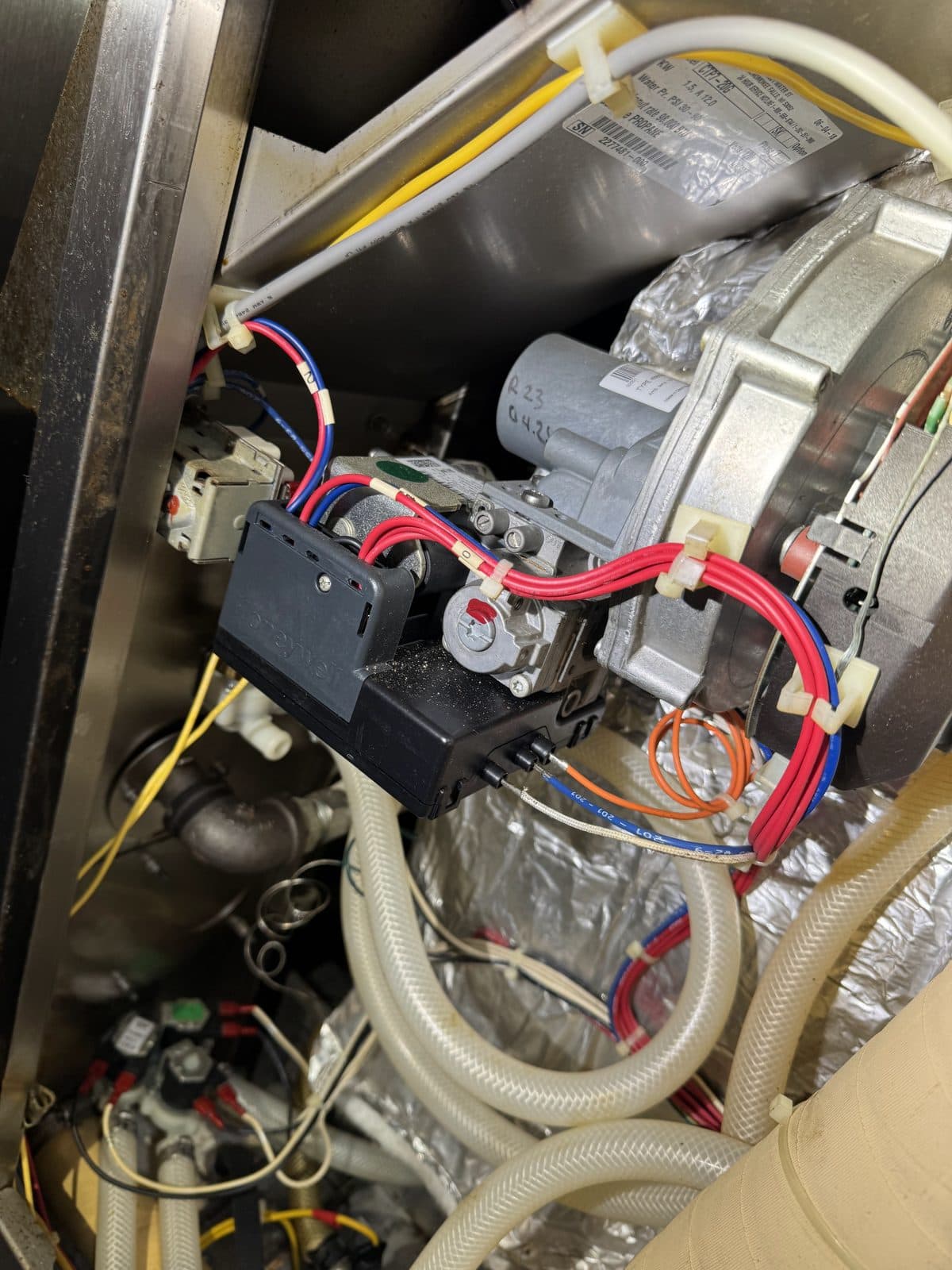 Bar refrigeration repair in destin, FL — ALANSY technicians