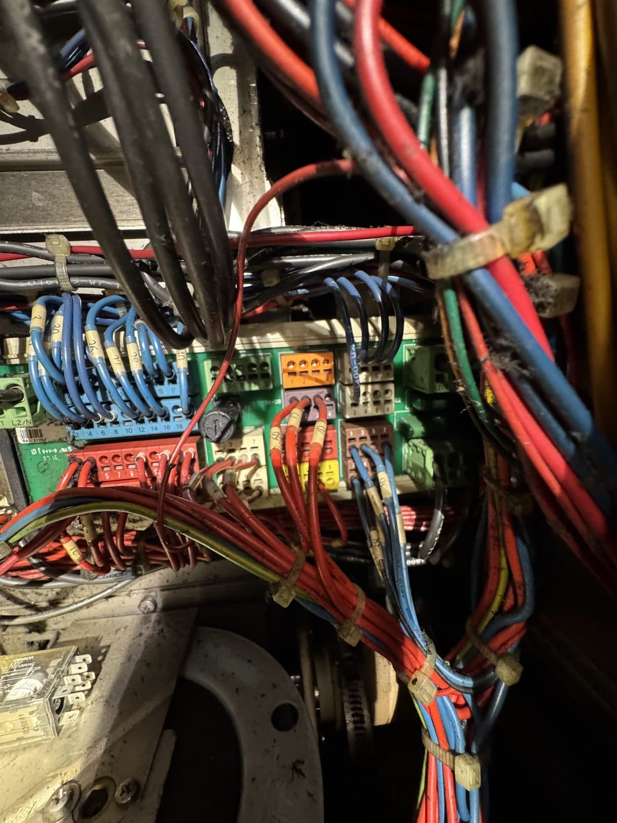 Walk-in cooler repair in navarre beach, FL — ALANSY technicians