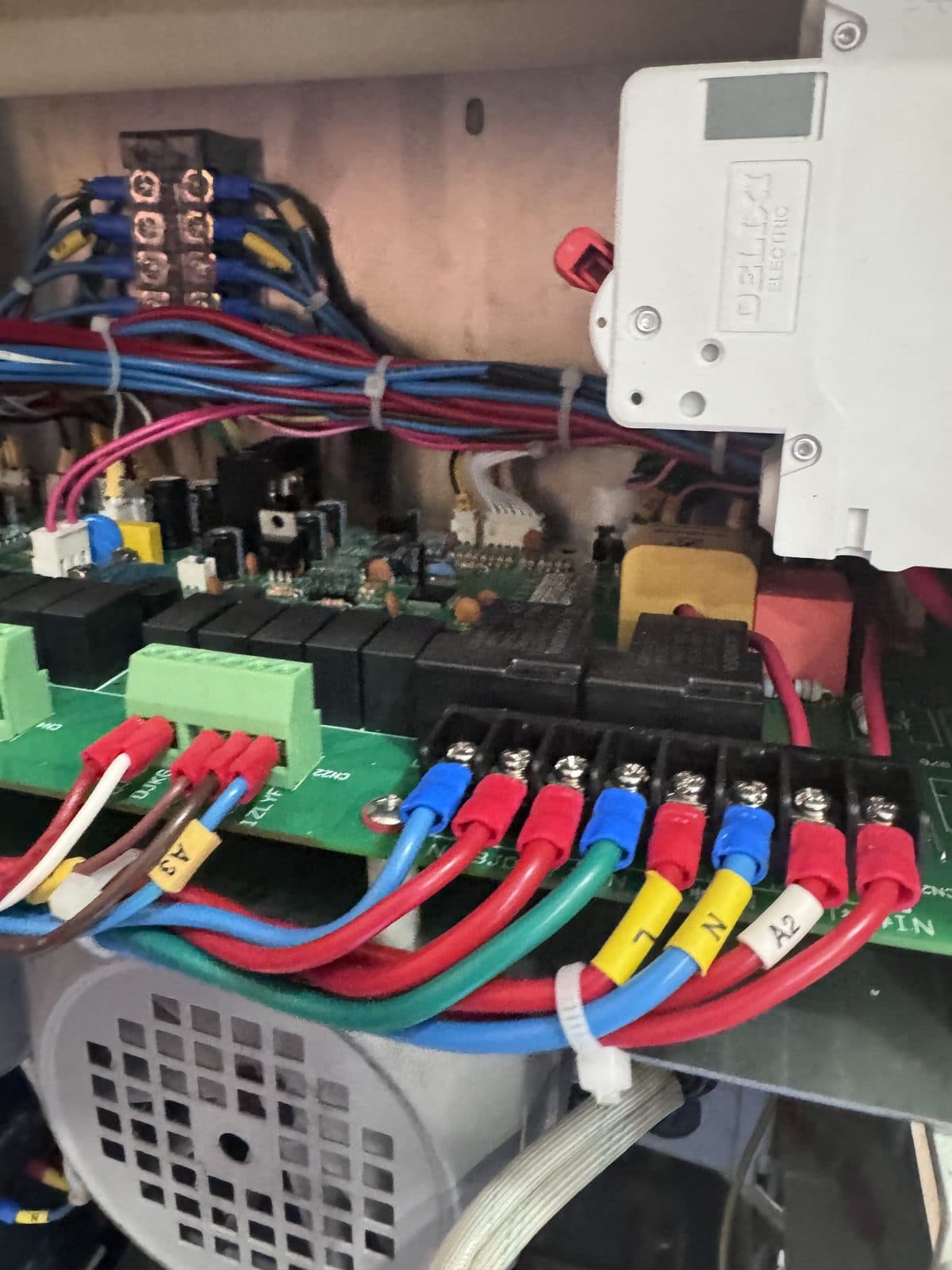 Commercial ice machine service in gulf breeze, FL — ALANSY technicians